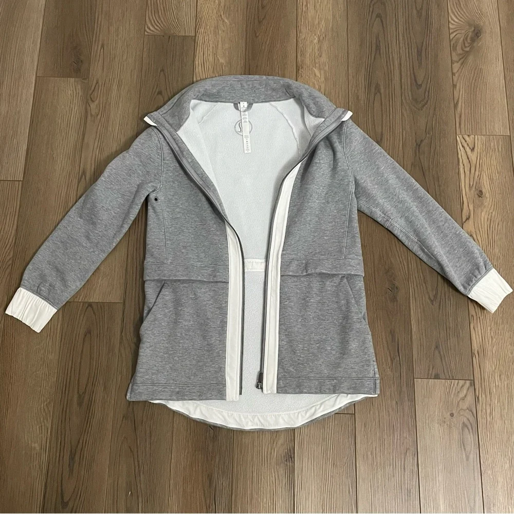 Lululemon Light As Warmth Jacket Heathered‎ Grey Yoga *Broken Zipper*